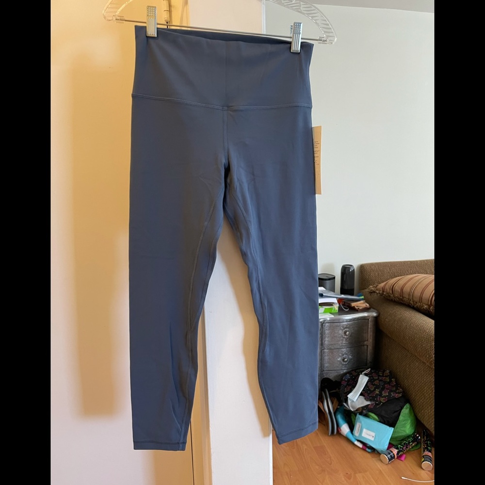 Lululemon Align 25” Size 8 CODE BLUE